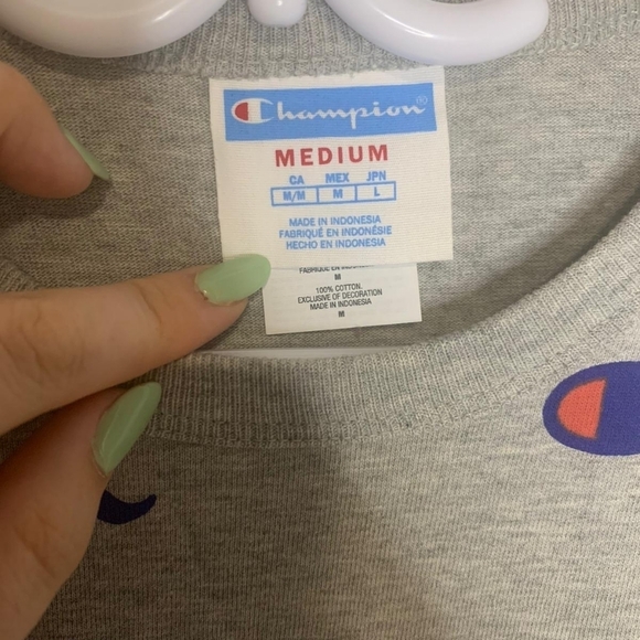 Champion Continual Logo Pattern Vintage Size: M - Picture 2 of 4